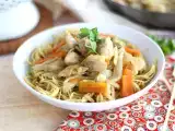 रेसिपी चाउ मेन (चाओ मेन), चिकन और सब्जियों के साथ चीनी नूडल्स