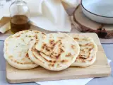 रेसिपी पैन में पिटा ब्रेड