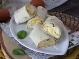 रेसिपी फेटा, नरम और सुपर प्रोटीन से भरा अंडे का लपेटा