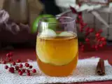 रेसिपी Pumpkin spritz, कद्दू के सिरप वाला मसालेदार कॉकटेल!