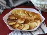 रेसिपी घर पर बनाने के लिए सुपर आसान ब्लिनिस!
