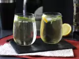 रेसिपी स्प्रिट्ज सेंट-जर्मेन, हॉल्टन फूलों की लिकर के साथ, गर्मियों के लिए एक बेहद ताज़ा कॉकटेल