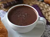 रेसिपी चॉकलेट का कप घर पर: इसे घना, चमकदार और रेशमी बनाने के लिए आसान नुस्खा