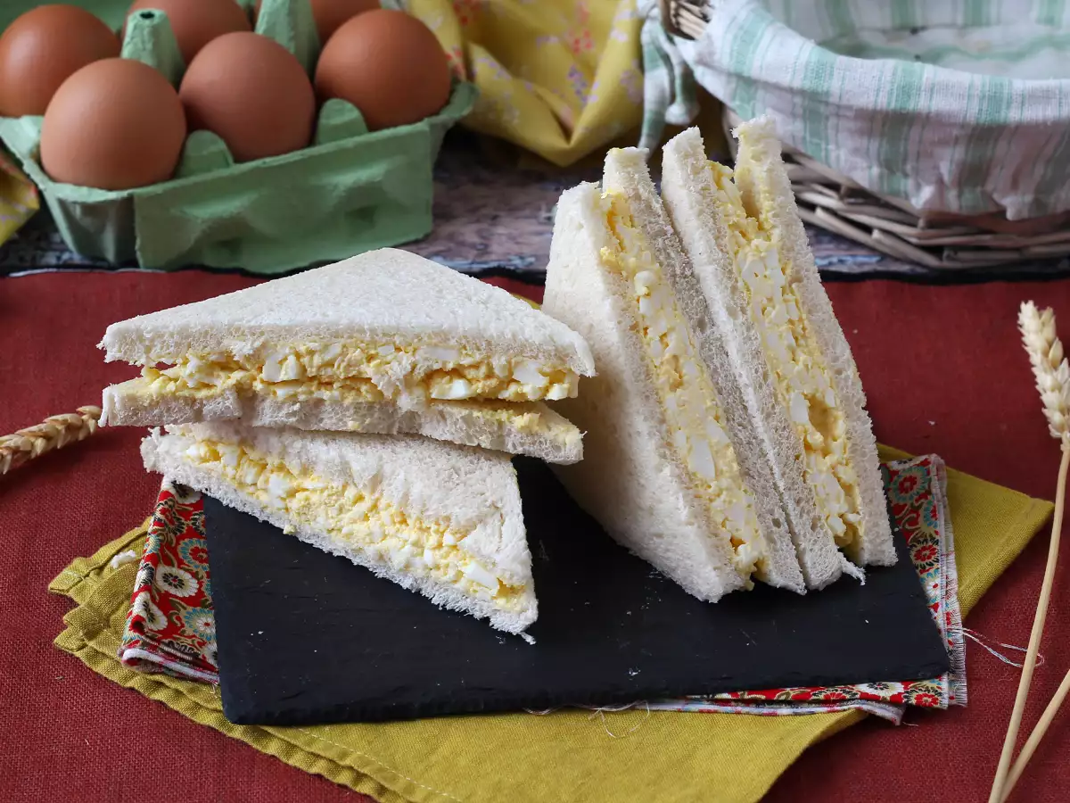 रेसिपी Tamago sando: जापानी अंडे का प्रसिद्ध सैंडविच जो कि कोनबिनी में मिलता है!