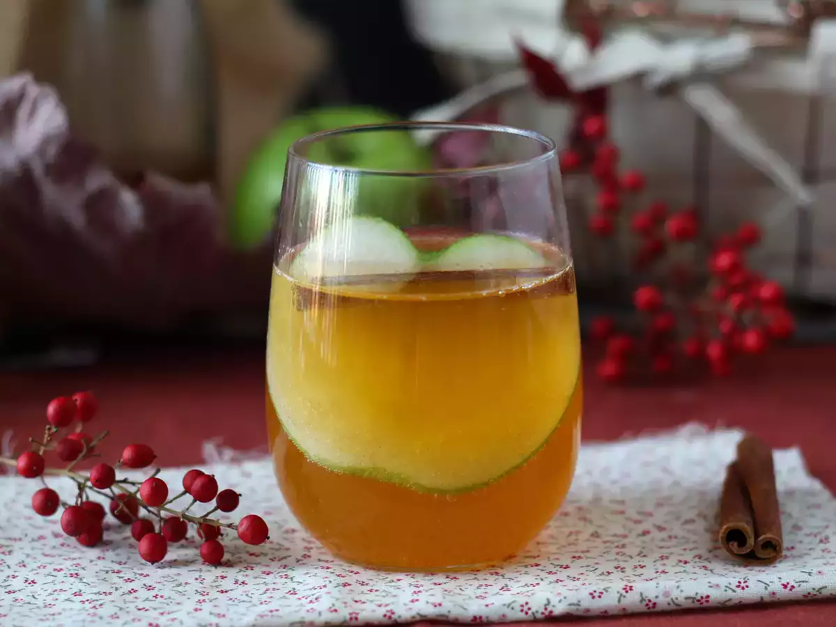 रेसिपी Pumpkin spritz, कद्दू के सिरप वाला मसालेदार कॉकटेल!
