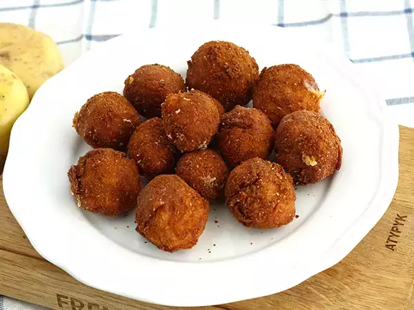 रेसिपी रैकलेट क्रोकट्स