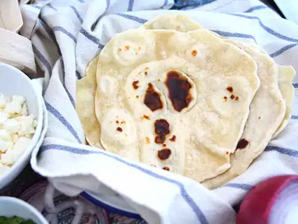 रेसिपी गेहूं की टॉर्टिलास