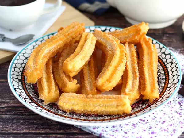 रेसिपी क्रिस्पी और हल्के चुर्रोस