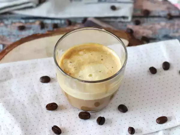 रेसिपी अफोगाटो, स्वादिष्ट और ताज़गी देने वाला कॉफी!