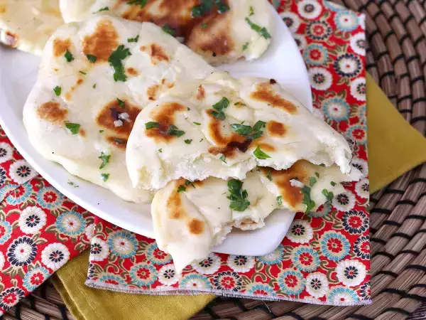 रेसिपी चीज़ नान एक्सप्रेस