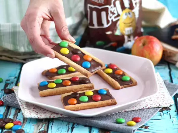रेसिपी M&m's के साथ बिस्कुट