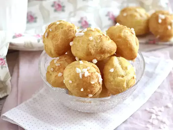 रेसिपी चौकेट्स, चीनी के मोती के साथ चाउ