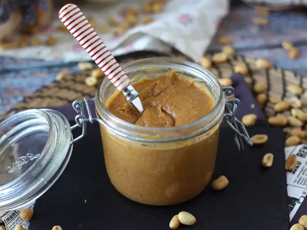 रेसिपी मूंगफली का प्रालिन, पेस्ट्री को फिर से बनाने के लिए एकदम सही!