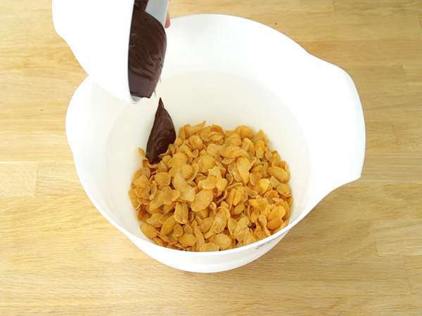 चॉकलेट के रेगिस्तानी गुलाब - तैयारी चरण 2