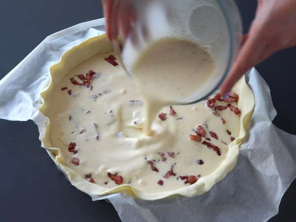 क्विच लोरेन घर का बना, आसान नुस्खा - तैयारी चरण 3