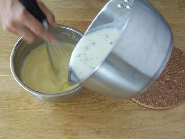 वनीला क्रीम पाटिसियर, एक क्लासिक - तैयारी चरण 4