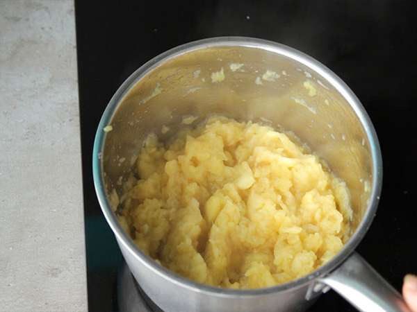 पारंपरिक सेब की चटनी - तैयारी चरण 4