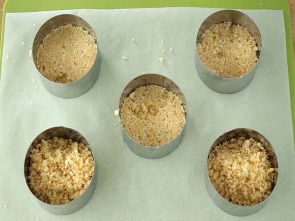 साल्मन के साथ नमकीन चीज़केक - तैयारी चरण 2