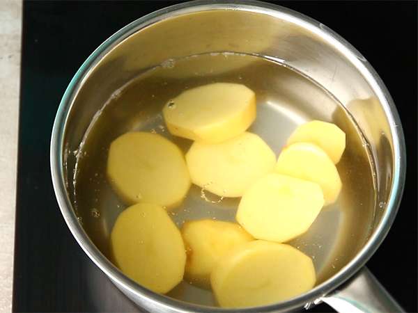 ईस्टर की आलू की टेरिन - तैयारी चरण 1