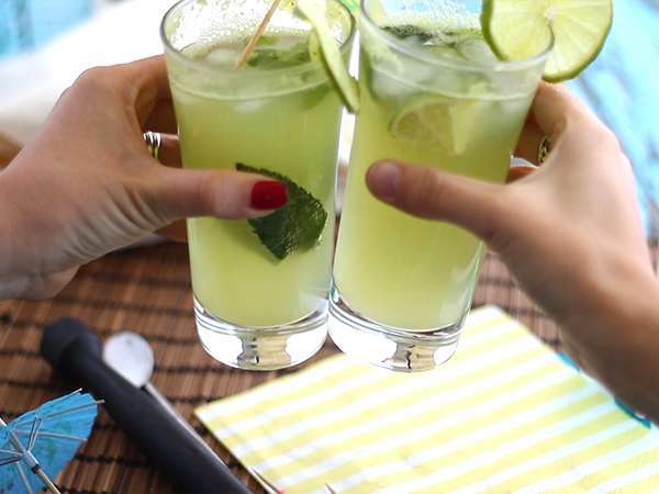 ककड़ी का मोजिटो, बिना शराब का कॉकटेल - तैयारी चरण 5