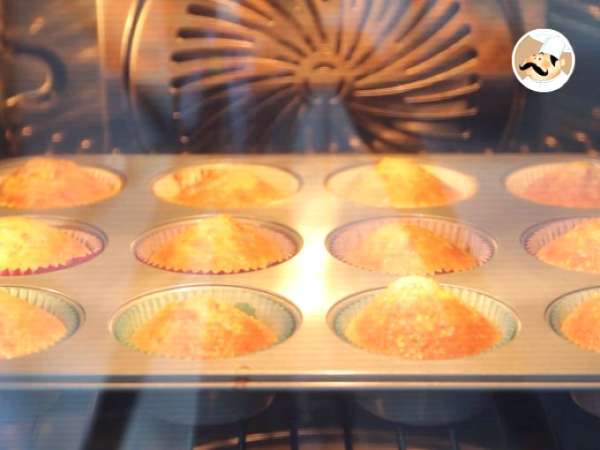 कपकेक के लिए बेस केक - तैयारी चरण 5