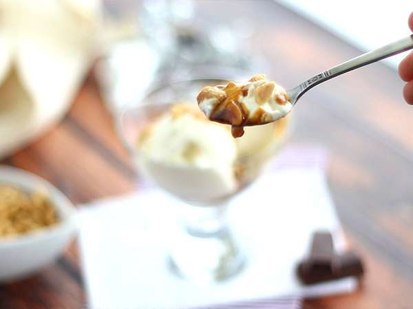 Sundae, अमेरिकी मीठा आइसक्रीम - तैयारी चरण 5