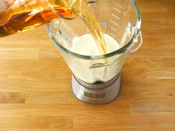 Baileys घर, आयरिश व्हिस्की लिकर - तैयारी चरण 1