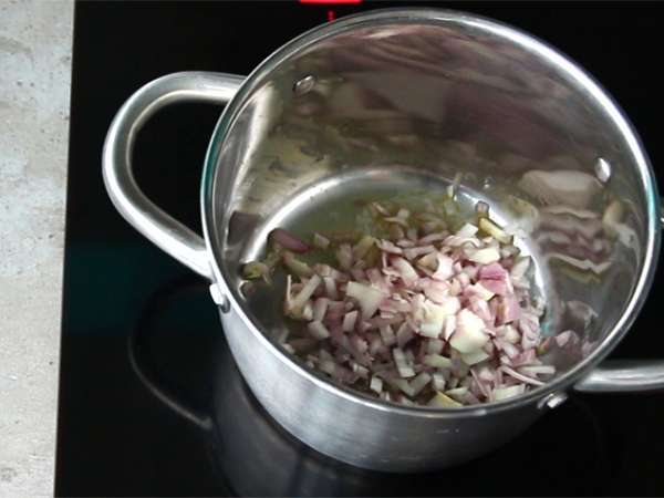 प्याज और आलू की परतदार सूप - तैयारी चरण 1