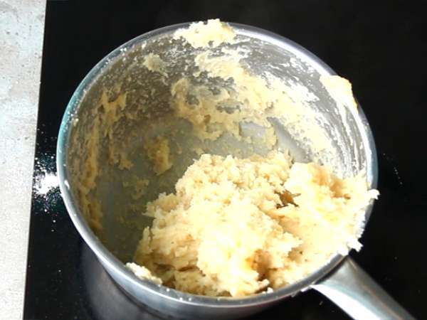 Coxinhas (ब्राज़ीलियाई चिकन क्रोकट्स) - तैयारी चरण 2