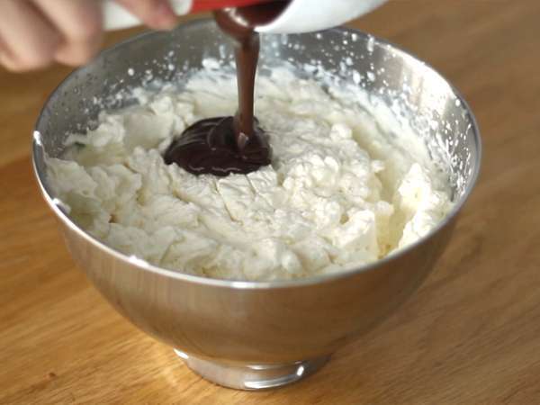 रॉयल चॉकलेट या त्रियानन (वीडियो और सुझाव) - तैयारी चरण 9