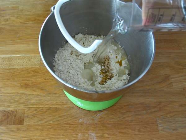 फोकैचिया, रोसमेरी के साथ इटालियन ब्रेड - तैयारी चरण 1