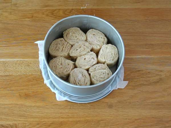 Kouign-Amann (रेसिपी चरण-दर-चरण समझाई गई - तैयारी चरण 11