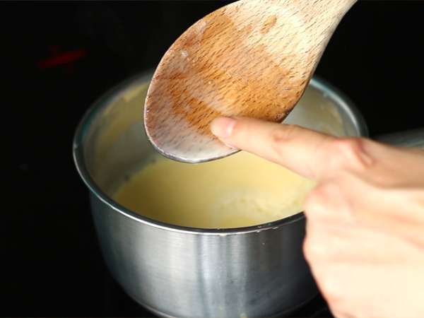 बावरोइस रास्पबेरी चॉकलेट व्हाइट (चरण और वीडियो) - तैयारी चरण 4