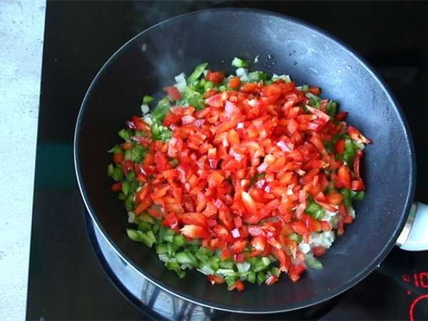 चिकन और एवोकाडो की क्यूसाडिलस - तैयारी चरण 1