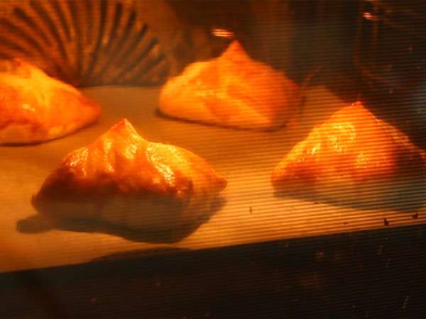 फागोट्टिनी के साथ स्मोक्ड सैल्मन और बकरी का पनीर - तैयारी चरण 5