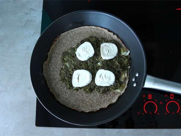 बकरी के पनीर और पालक की गैलेट - तैयारी चरण 2