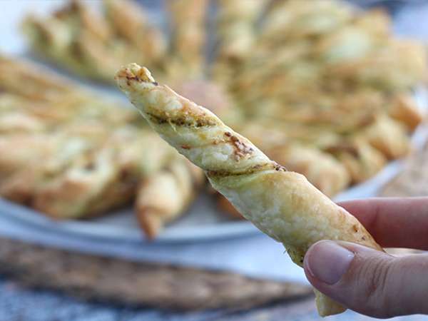 पेस्टो के साथ पफ पेस्ट्री - तैयारी चरण 5