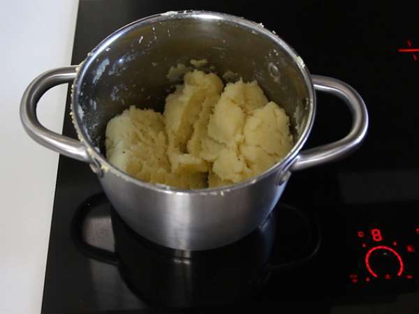 Aligot saucisse - तैयारी चरण 2