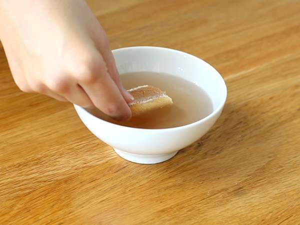 ताज़ा स्ट्रॉबेरी के साथ तिरामिसु वेरिन्स - तैयारी चरण 3