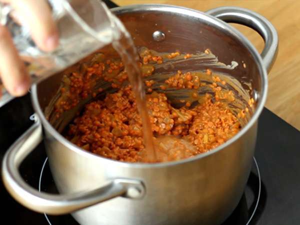 कोरल दाल का आसान डिश - तैयारी चरण 4