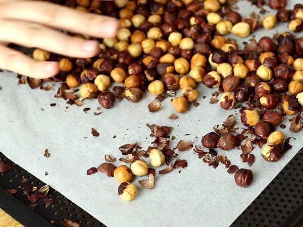 Gianduja घर का बना, इटालियन नुस्खा जो बनाने में सुपर आसान है और कॉफी के साथ परफेक्ट है! - तैयारी चरण 2