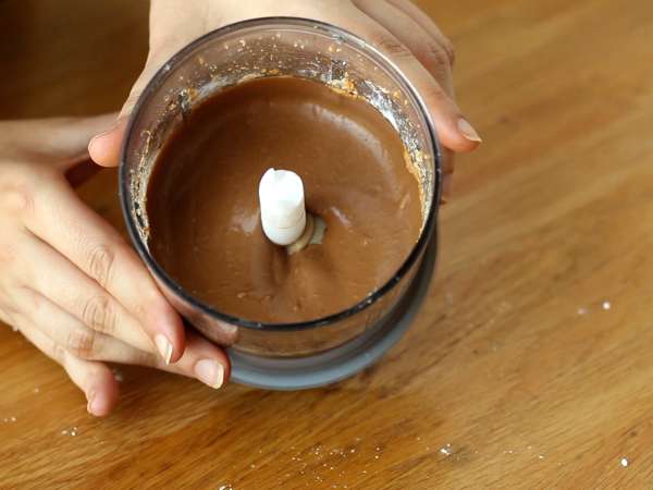 Gianduja घर का बना, इटालियन नुस्खा जो बनाने में सुपर आसान है और कॉफी के साथ परफेक्ट है! - तैयारी चरण 3