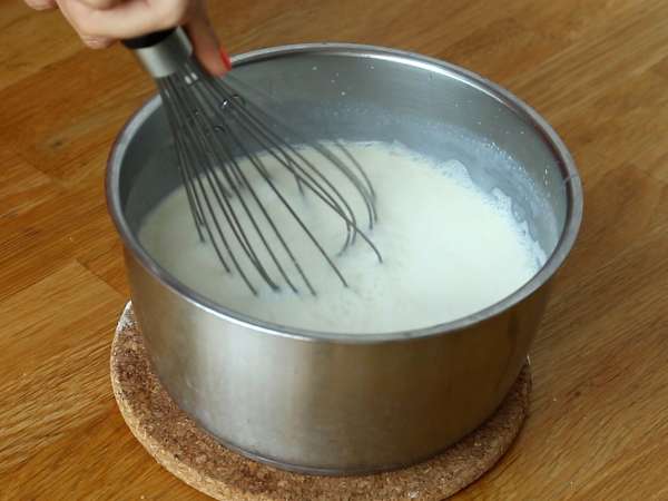 वेनिला panna cotta और अंजीर की सॉस - तैयारी चरण 3