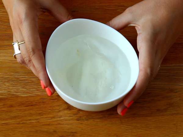 वेनिला panna cotta, इसे घर पर बनाने के लिए क्लासिक रेसिपी - तैयारी चरण 1