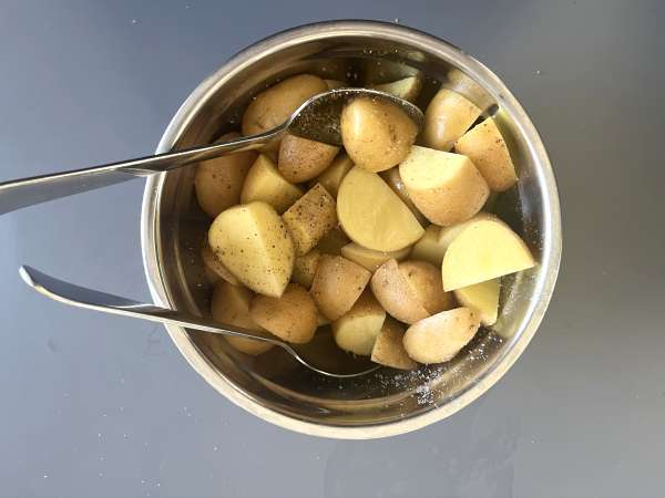 ओवन में भुनी हुई आलू, क्लासिक और नाकाम recipe - तैयारी चरण 2