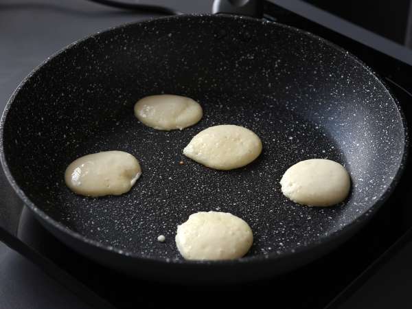 घर पर बनाने के लिए सुपर आसान ब्लिनिस! - तैयारी चरण 4