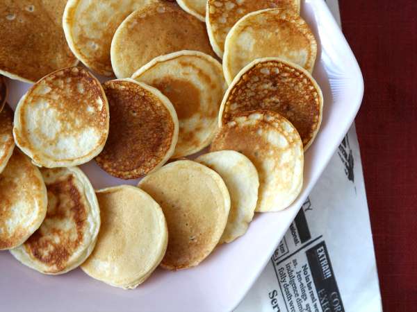 घर पर बनाने के लिए सुपर आसान ब्लिनिस! - तैयारी चरण 6