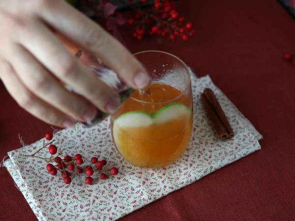 Pumpkin Spritz, कद्दू के सिरप वाला मसालेदार कॉकटेल! - तैयारी चरण 3