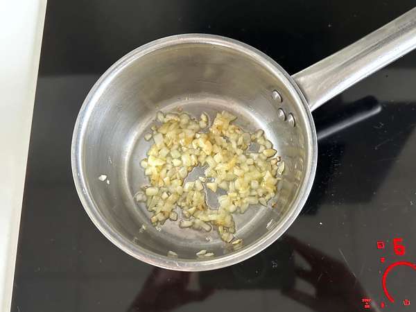 नारियल के दूध के साथ चावल कैसे बनाएं? - तैयारी चरण 2