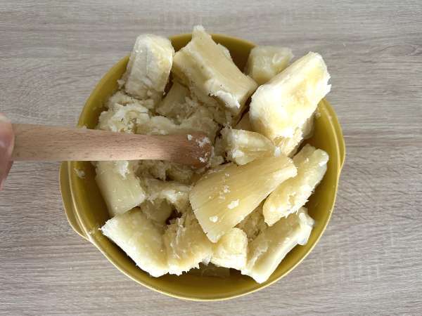 क्रीमी और बहुत आसान कसावा का प्यूरी - तैयारी चरण 3